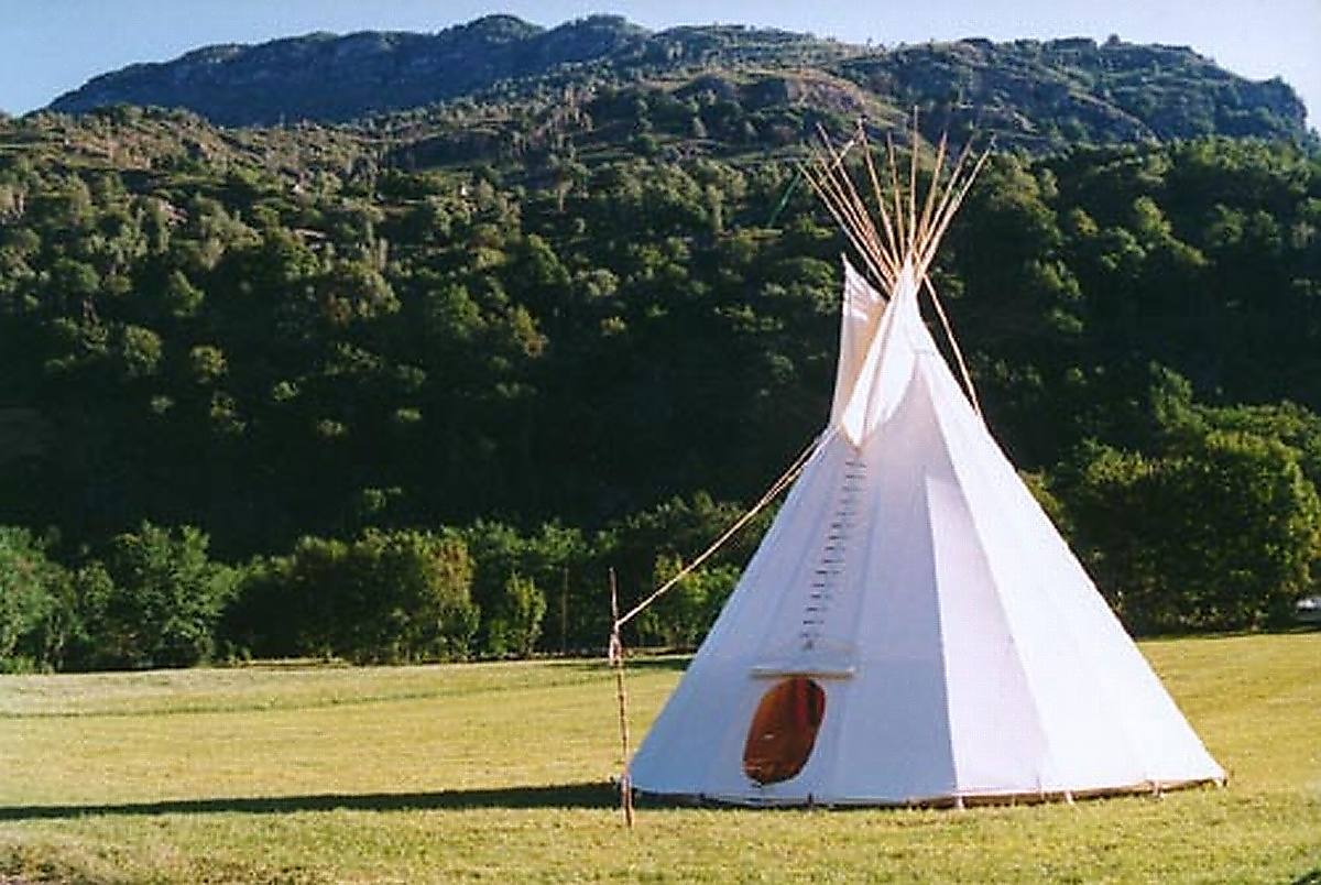 Native American Tipis FamWest natural tents